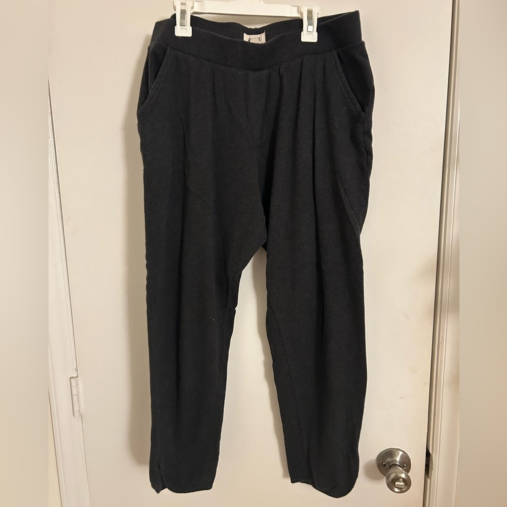 Pact Women’s Charcoal lounge pants